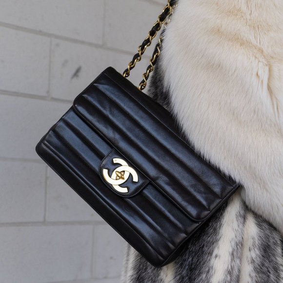 CHANEL Handbags - *SOLD* Chanel Vintage CC Horizontal Quilt Brown Jumbo Flap Bag